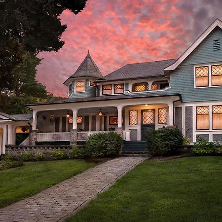 Black Walnut B&B Inn Ашвил Екстериор снимка