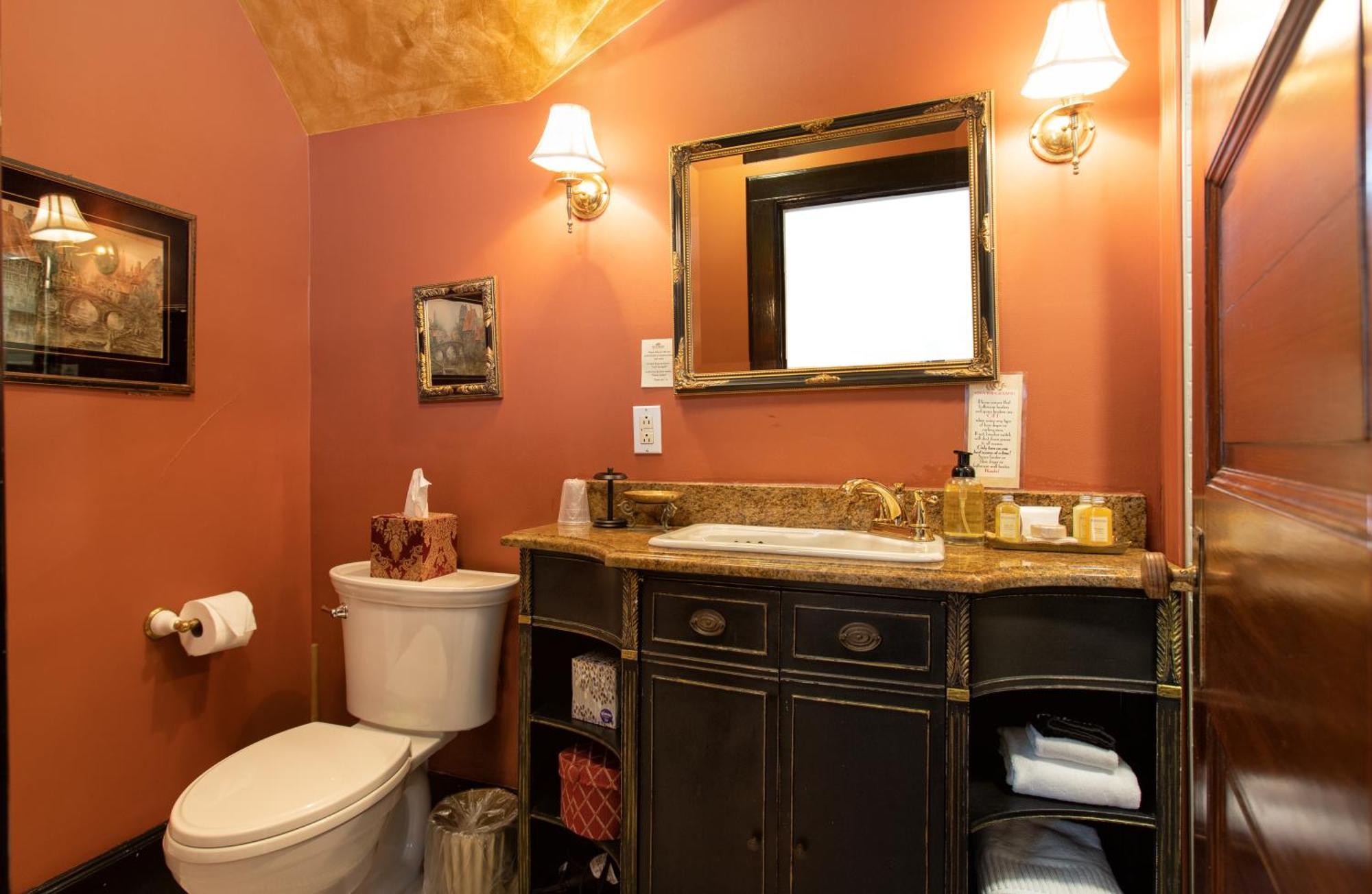 Black Walnut B&B Inn Ашвил Екстериор снимка