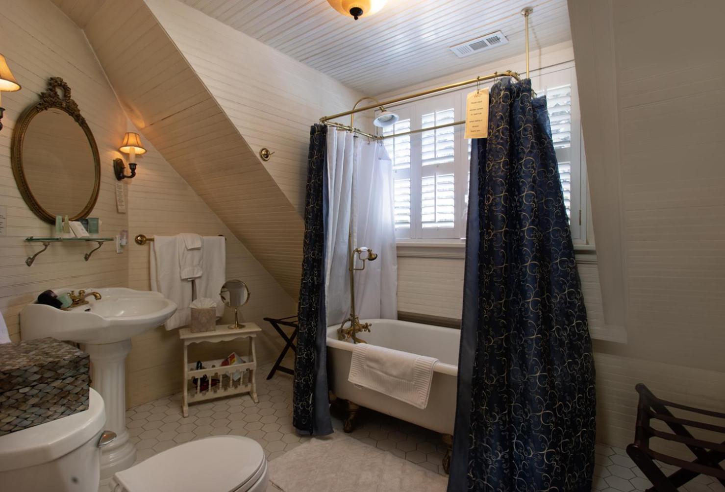 Black Walnut B&B Inn Ашвил Екстериор снимка