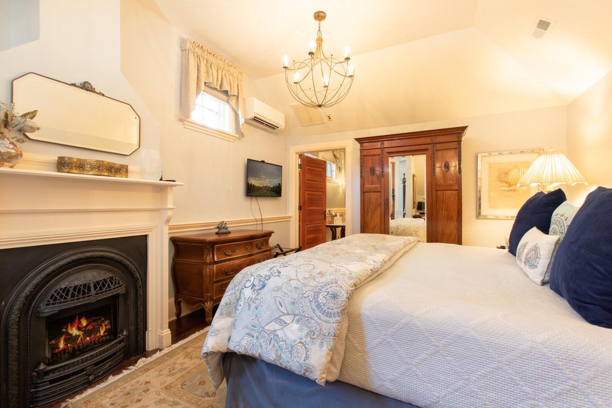 Black Walnut B&B Inn Ашвил Екстериор снимка