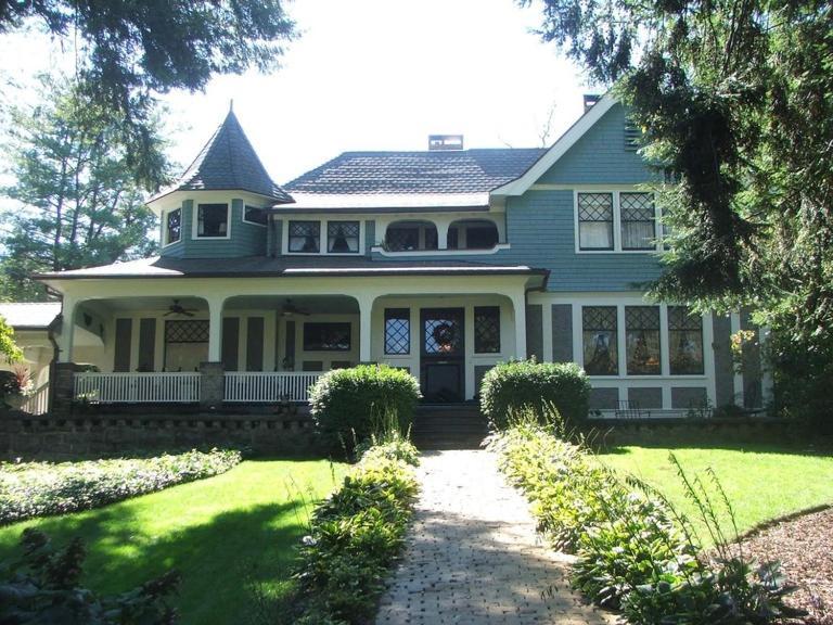 Black Walnut B&B Inn Ашвил Екстериор снимка