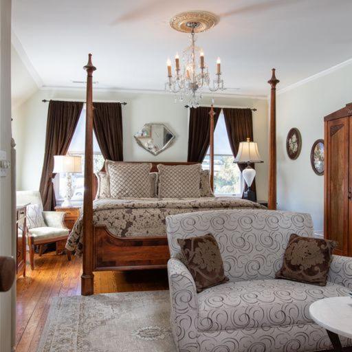 Black Walnut B&B Inn Ашвил Екстериор снимка