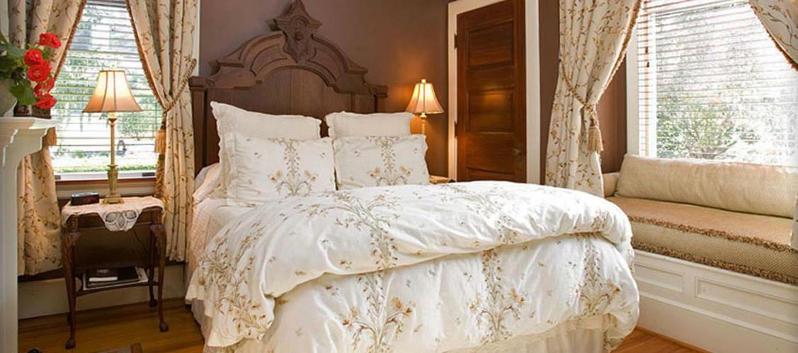 Black Walnut B&B Inn Ашвил Екстериор снимка